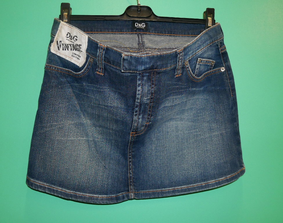 Minissaia jeans usada Dolce Gabbana